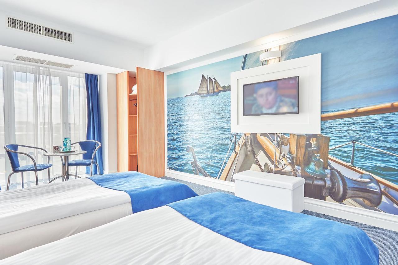 Hotel Continental Forum 4*