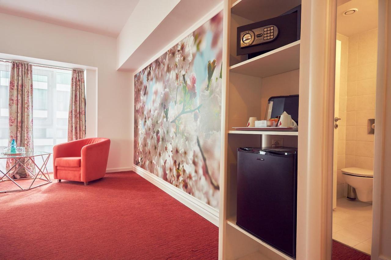 Continental Forum Hotel